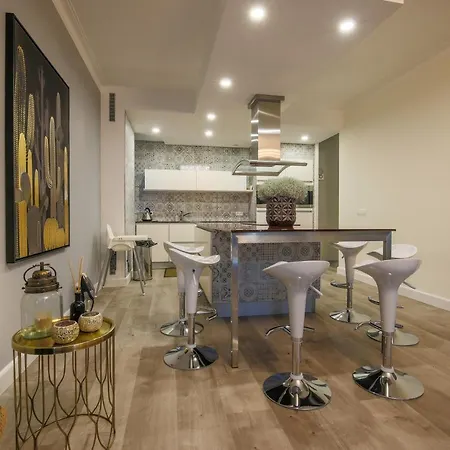 Apartment Casa Plantin With Parking Place At The Beautiful Park! Antwerp